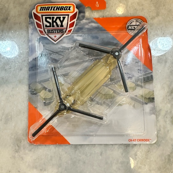 Matchbox CH 47 Chinook, [tan] Sky Busters 6/13 - Picture 5 of 6